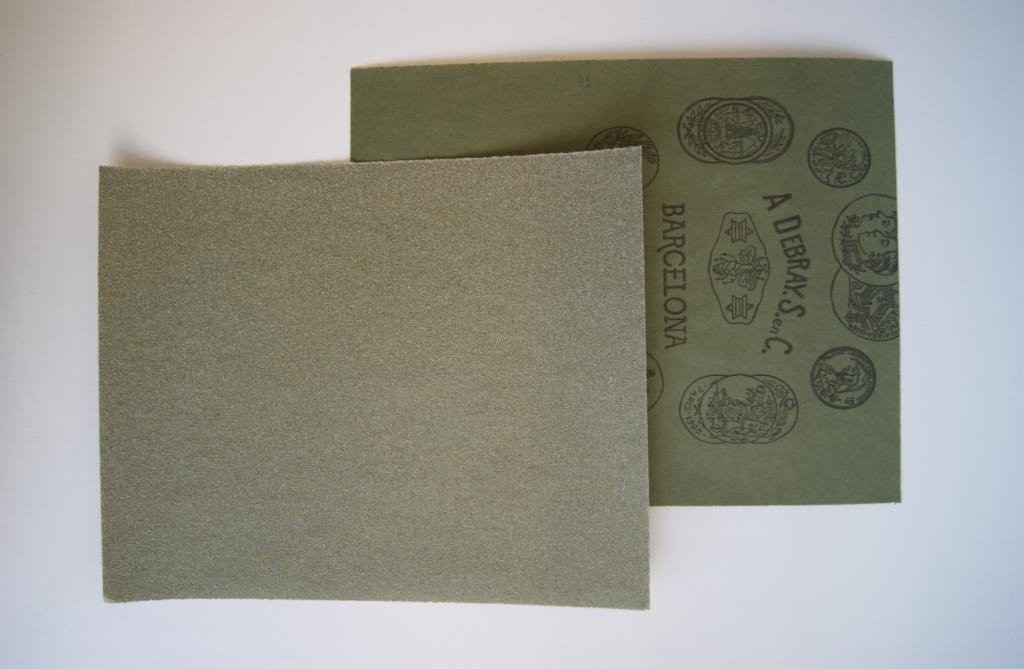 50137710  Hoja Papel Lija MEDALLAS 0 (grano 150)